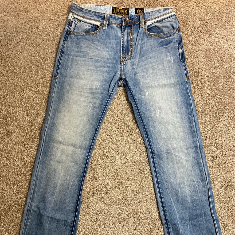Akoo jeans